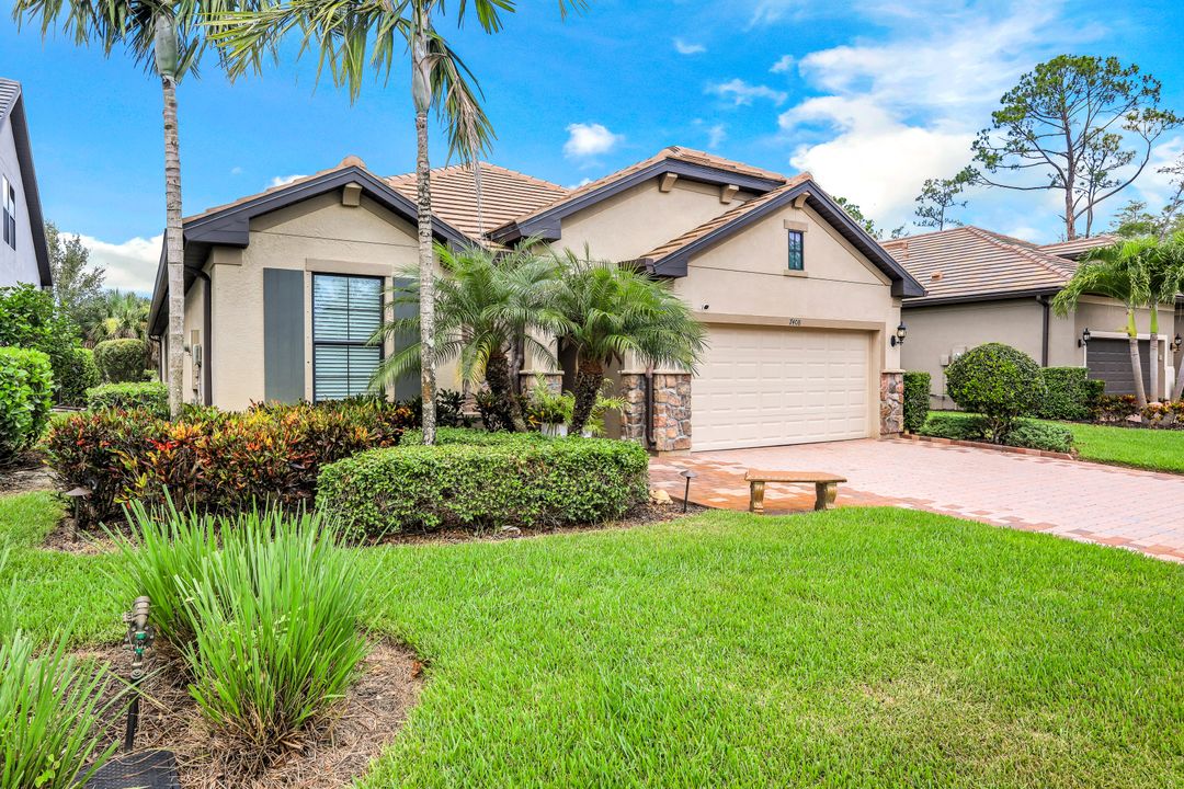 7408 Winding Cypress Dr, Naples, FL 34114