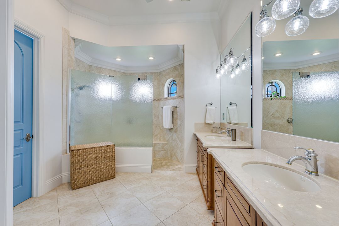 1148 Lamplighter Ct, Marco Island, FL 34145