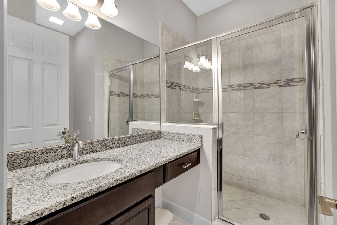 8839 Nautical Landing Cir #202, Naples, FL 34120