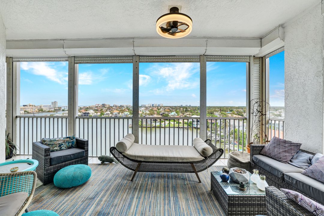 410 Flagship Dr #906, Naples, FL 34108