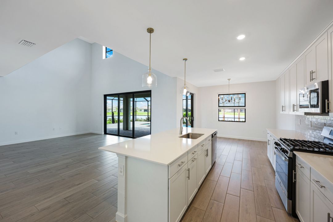 20669 Greenwich Pl, Estero, FL 33928