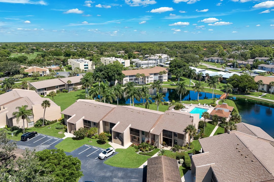 960 Palm View Dr #209, Naples, FL 34110