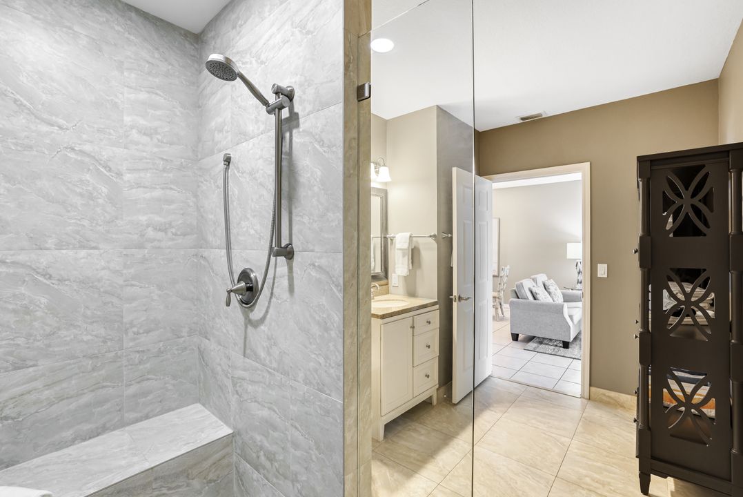 160 Palm St #208, Marco Island, FL 34145