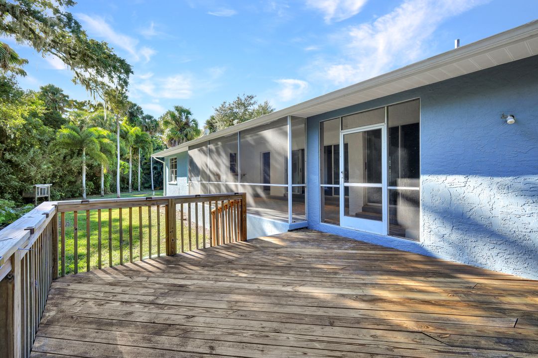 1345 Barrett Rd, North Fort Myers, FL 33903