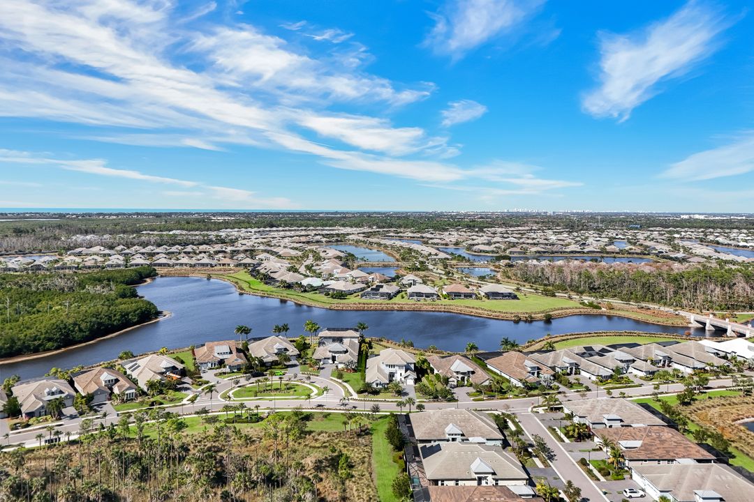 6273 Negril Isle Dr, Naples, FL 34113