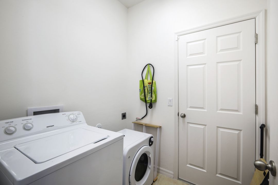 509 SW 28th St, Cape Coral, FL 33914