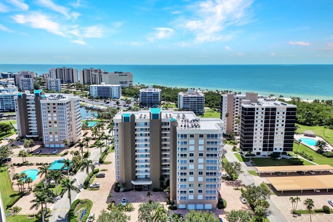 21 Bluebill Ave #1001, Naples, FL 34108