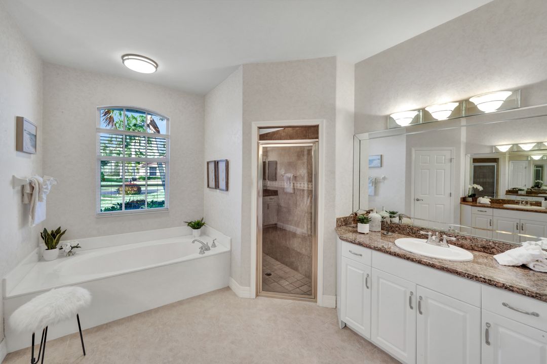 7830 Twin Eagle Ln, Fort Myers, FL 33912