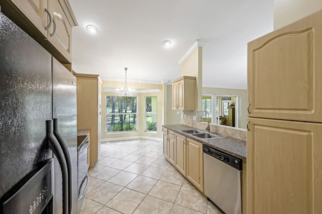 111 2nd St SE, Naples, FL 34117