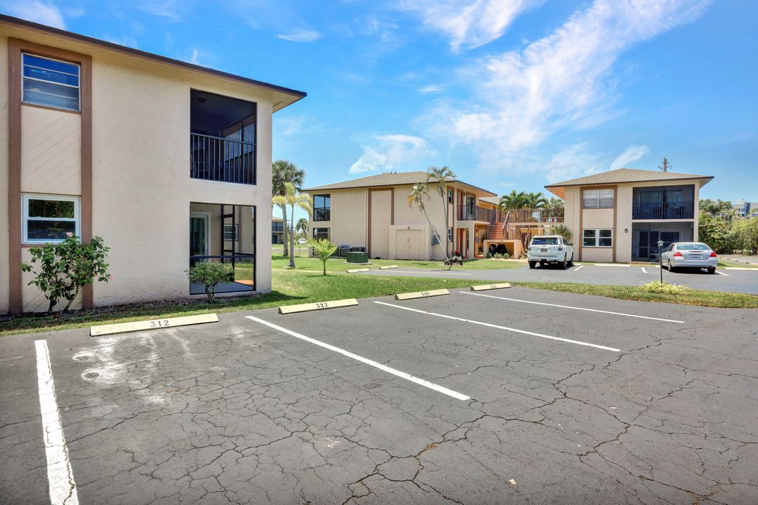 16881 Davis Road #312, Fort Myers, FL 33908