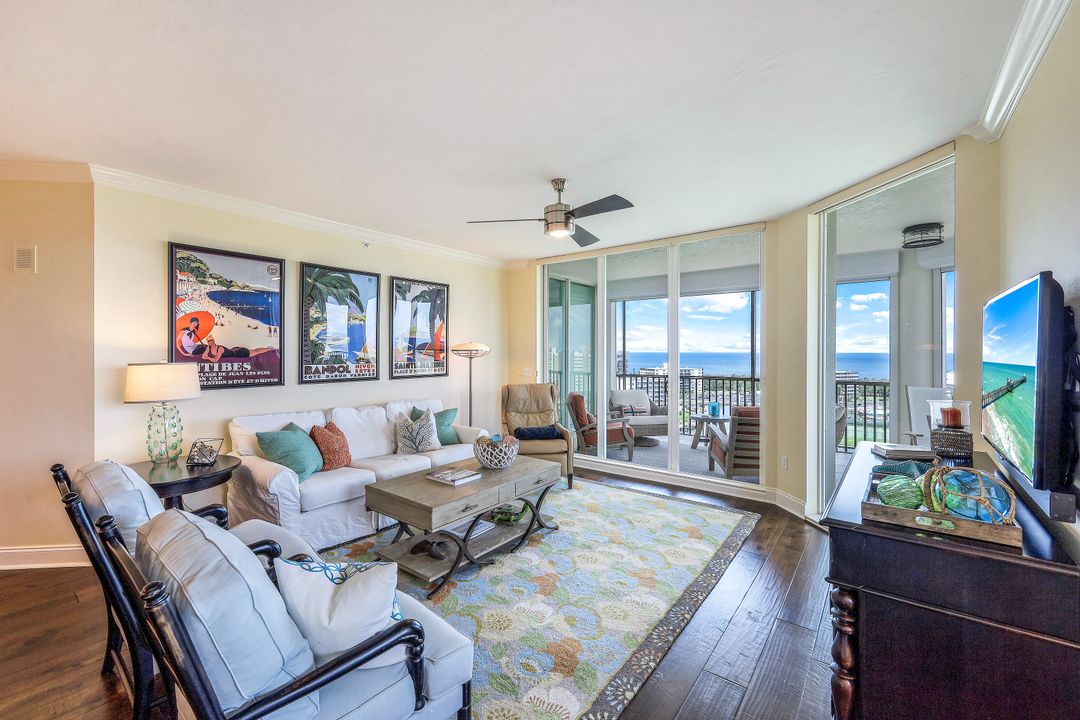 315 Dunes Blvd #PH-6, Naples, FL 34110