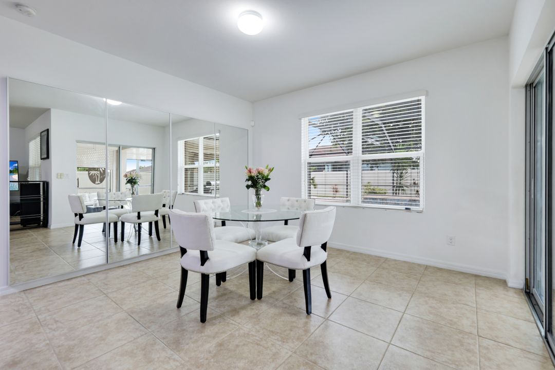 1323 SW 9th Ave, Cape Coral, FL 33991