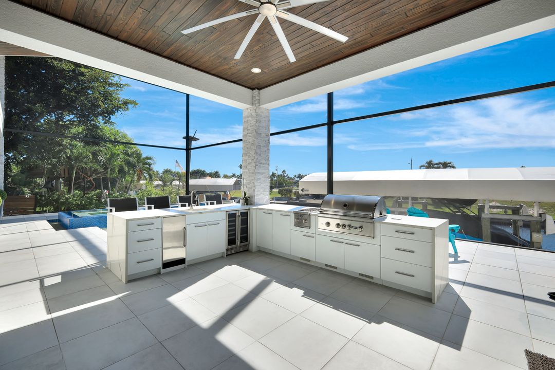 1110 Lenox Ct, Cape Coral, FL 33904