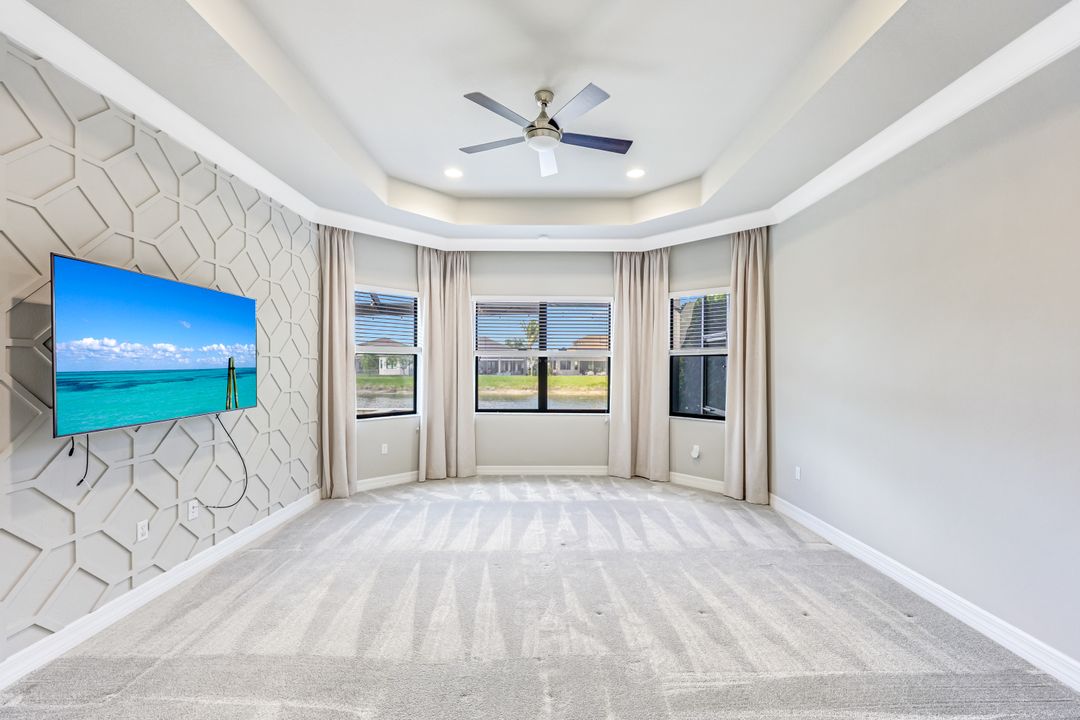 4426 Caldera Cir, Naples, FL 34119