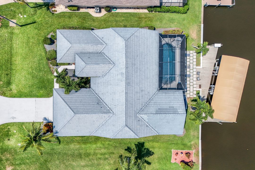3347 19th Ave SE, Cape Coral, FL 33904
