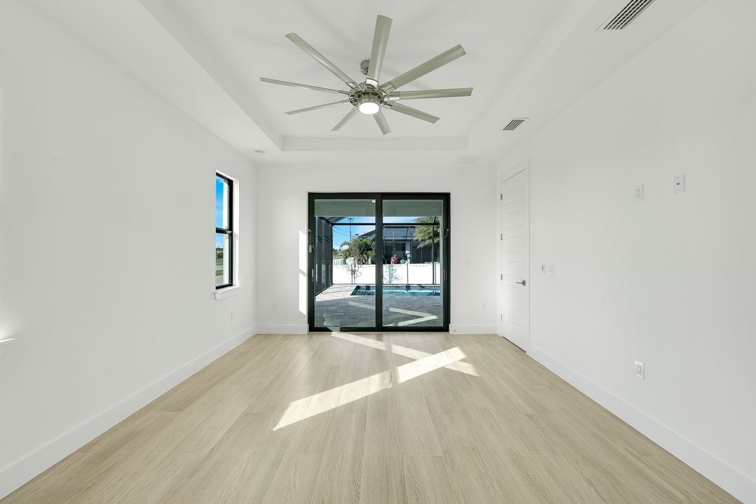 1600 NW 38th Ave, Cape Coral, FL 33993