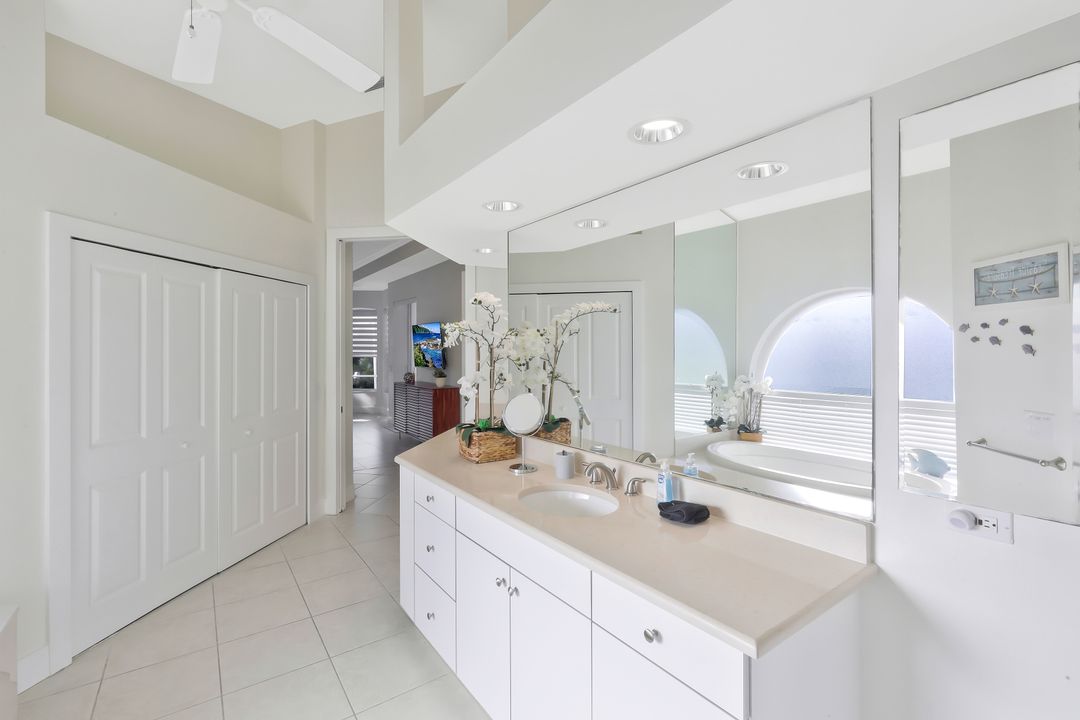 2624 El Dorado Parkway, Cape Coral, FL 33993