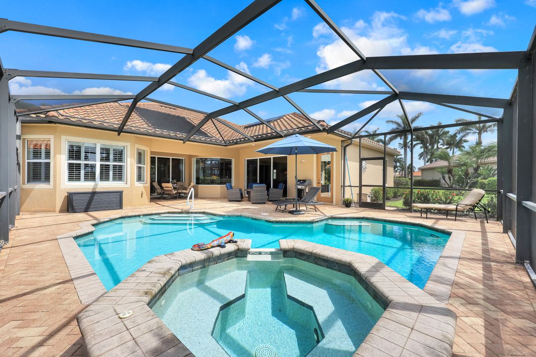 10026 Lions Bay Ct, Naples, FL 34120