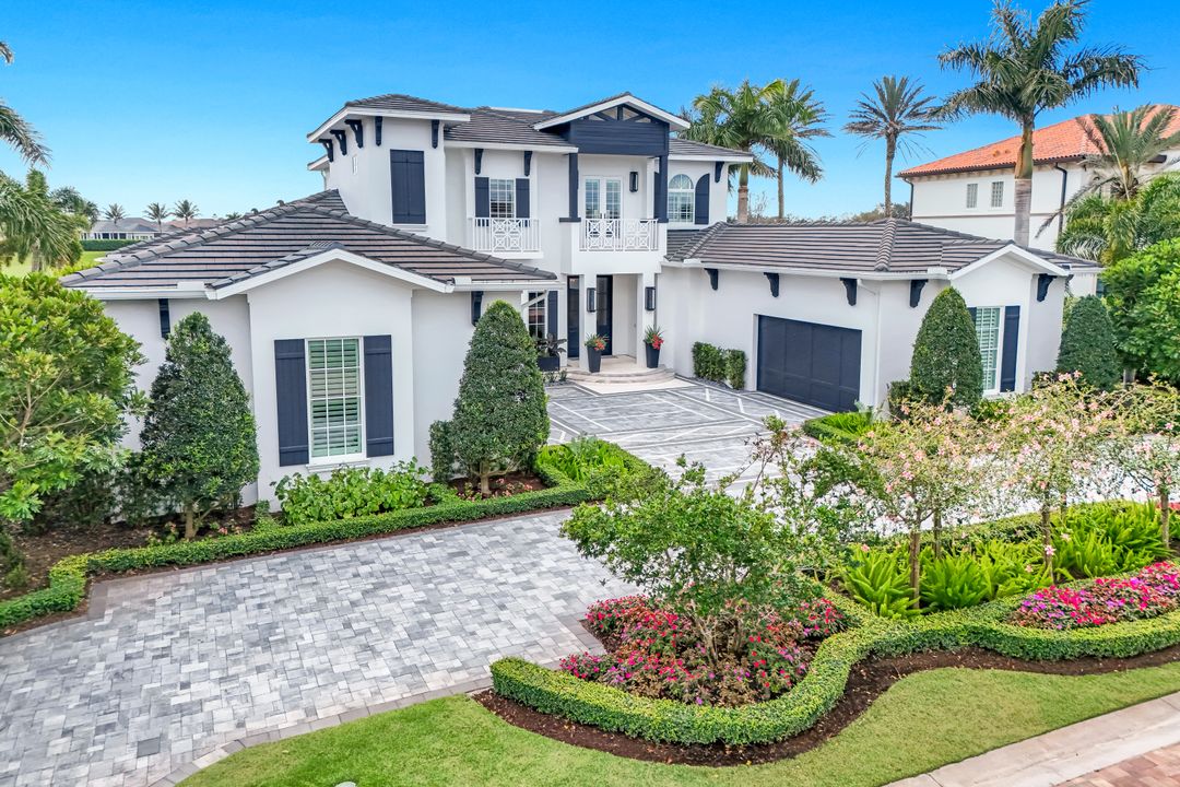 16744 Prato Way, Naples, FL 34110