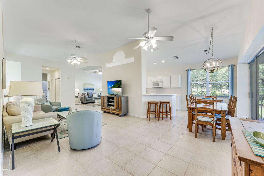 7720 Gardner Dr  #201, Naples, FL 34109