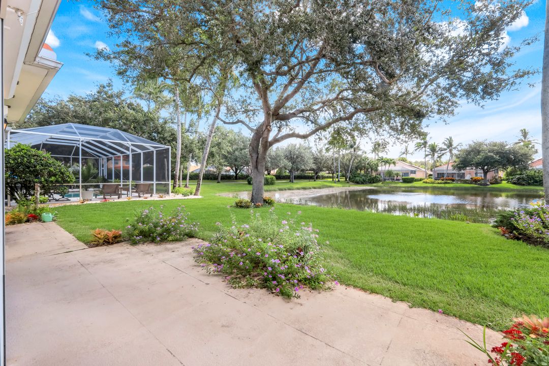 4772 Martinique Wy, Naples, FL 34119