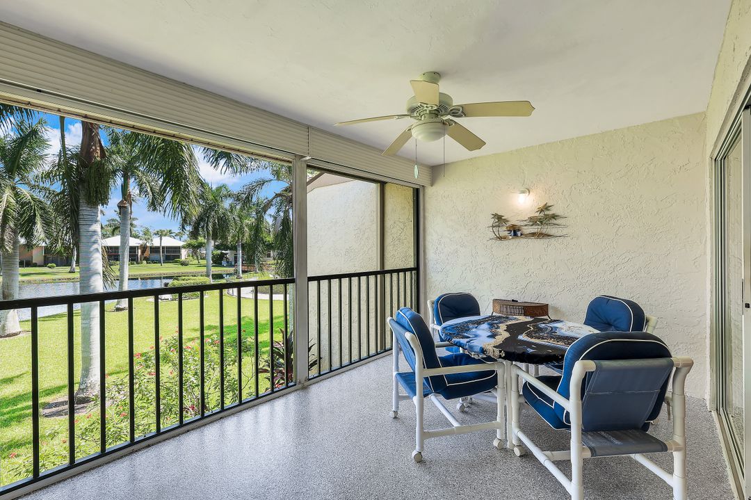 960 Palm View Dr #209, Naples, FL 34110