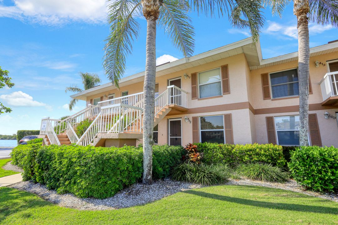 1045 Mainsail Dr #402, Naples, FL 34114