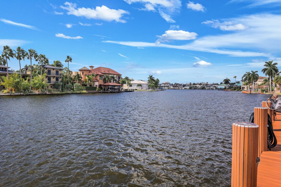 348 Seagull Ave, Naples, FL 34108