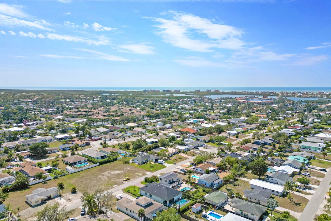 27 2nd St, Bonita Springs, FL 34134