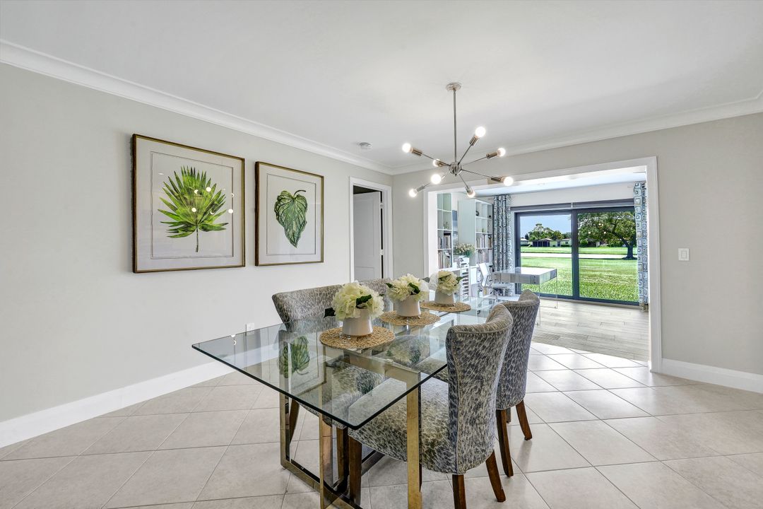 4175 Lakewood Blvd, Naples, FL 34112