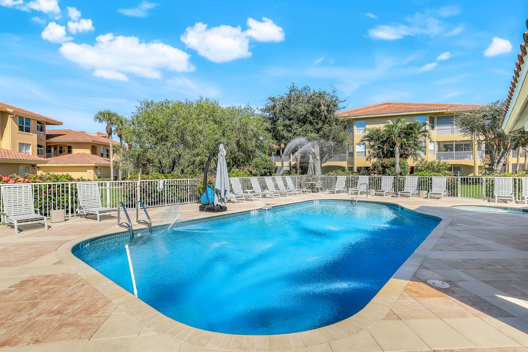 1840 Les Chateaux Blvd #4-201, Naples, FL 34109