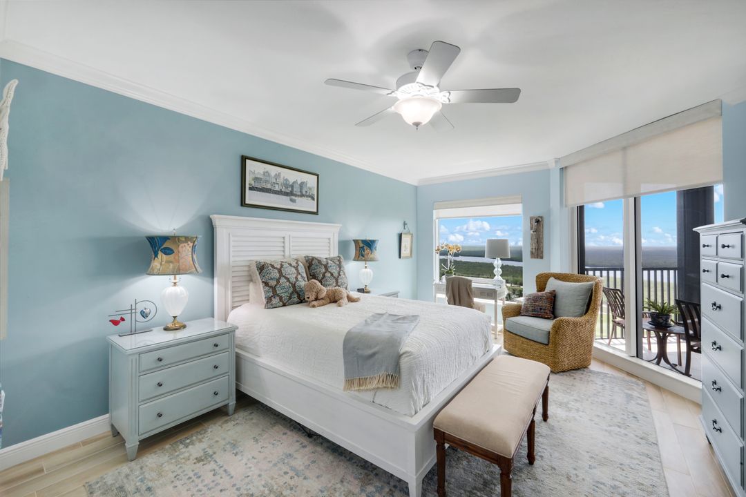 1060 Borghese Ln #1404, Naples, FL 34114