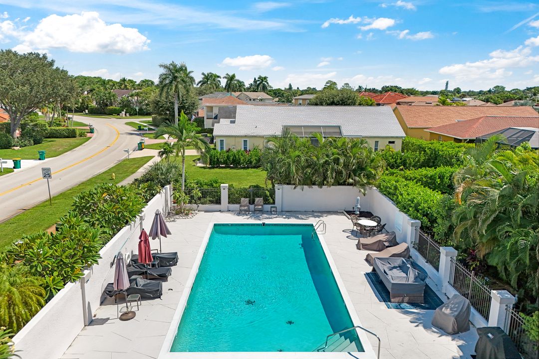 4261 Shetland Ct #205, Naples, FL 34112