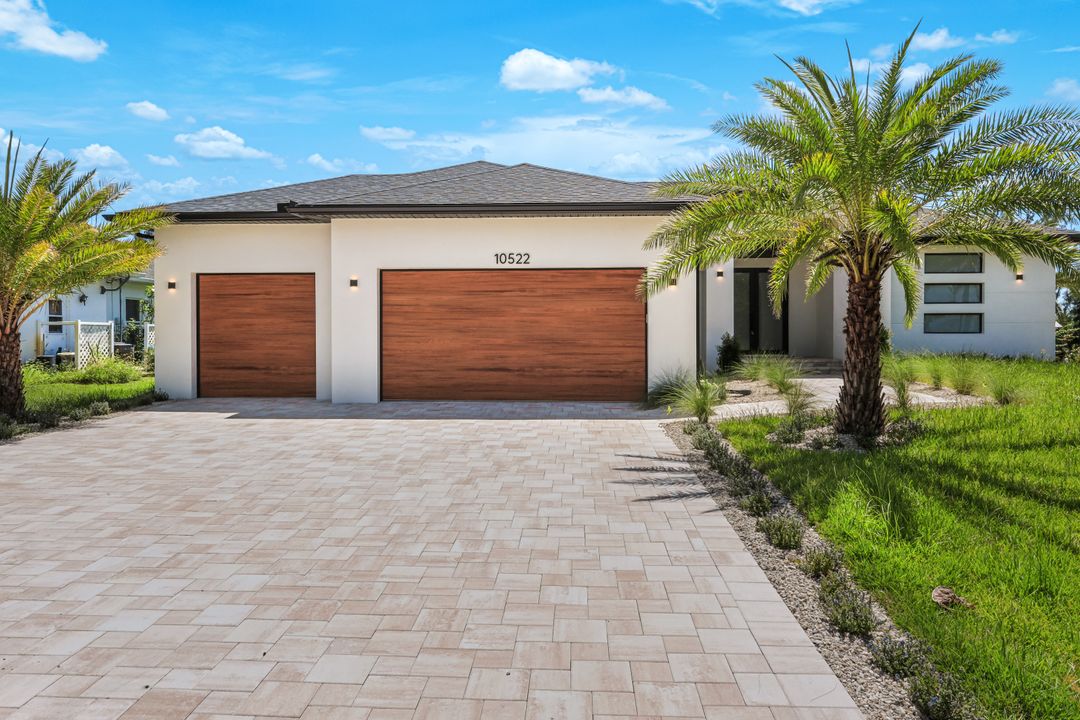 10522 Riverside Rd, Port Charlotte, FL 33981