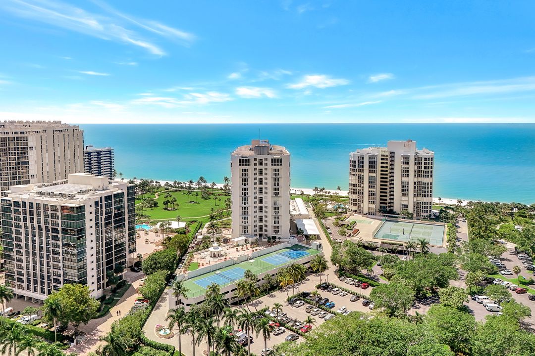 4041 Gulf Shore Blvd N #403, Naples, FL 34103