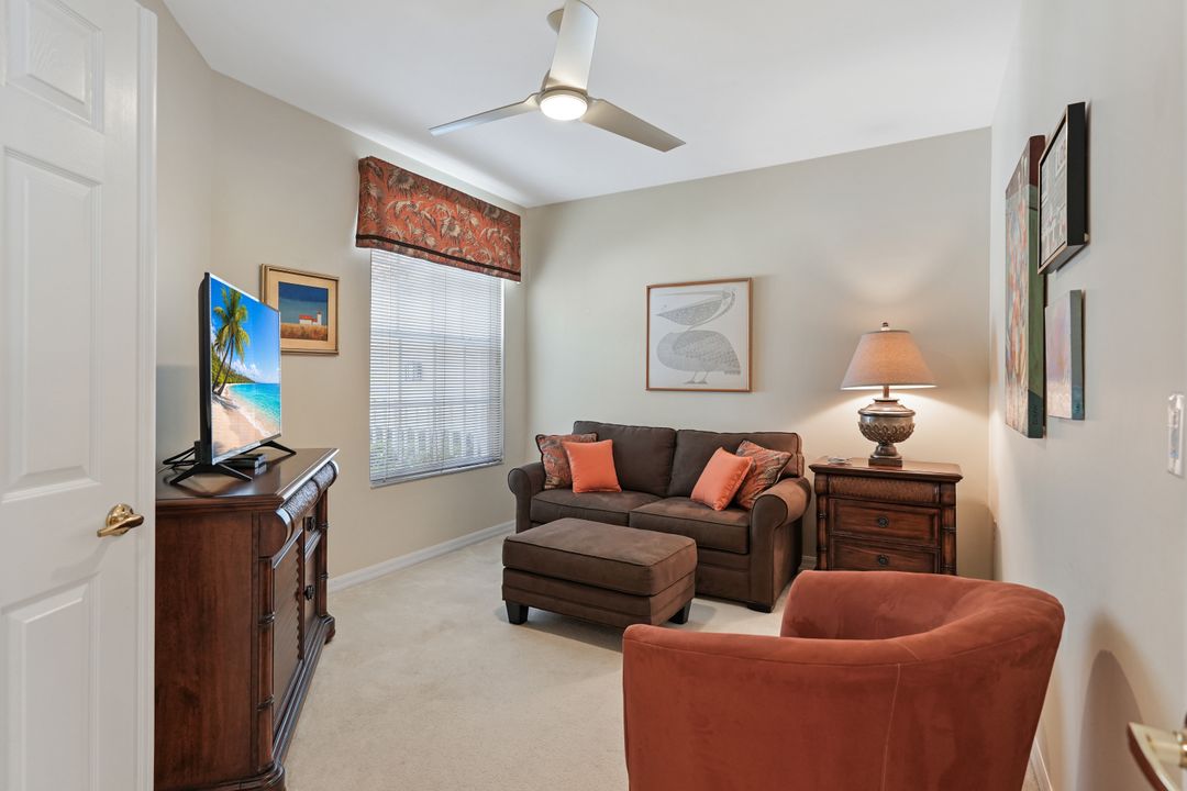 2120 Arielle Dr #202, Naples, FL 34109