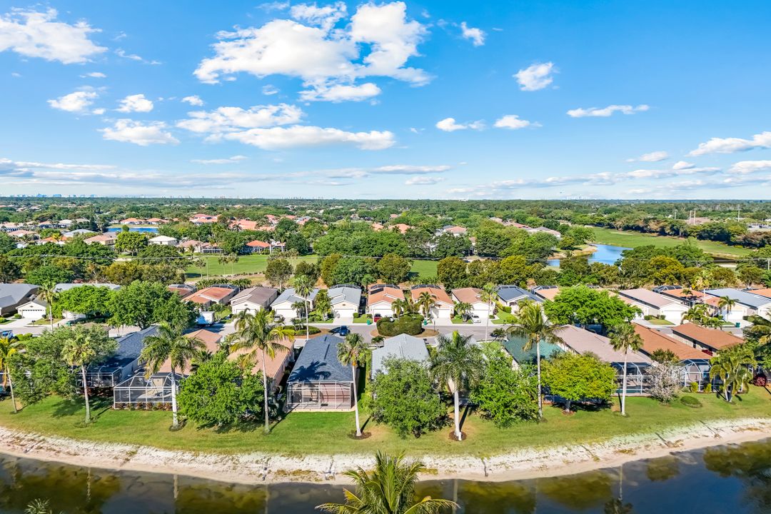 8616 Ibis Cove Cir, Naples, FL 34119