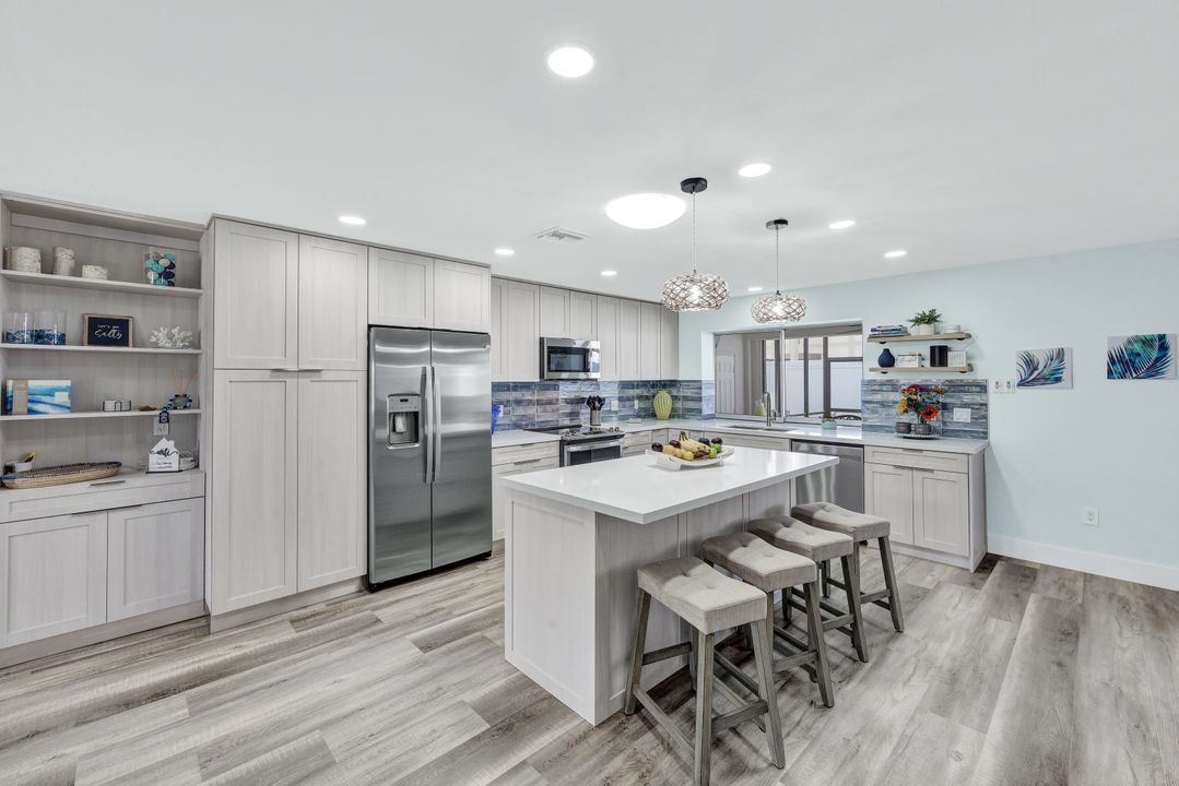 318 Castaways St, Marco Island, FL 34145