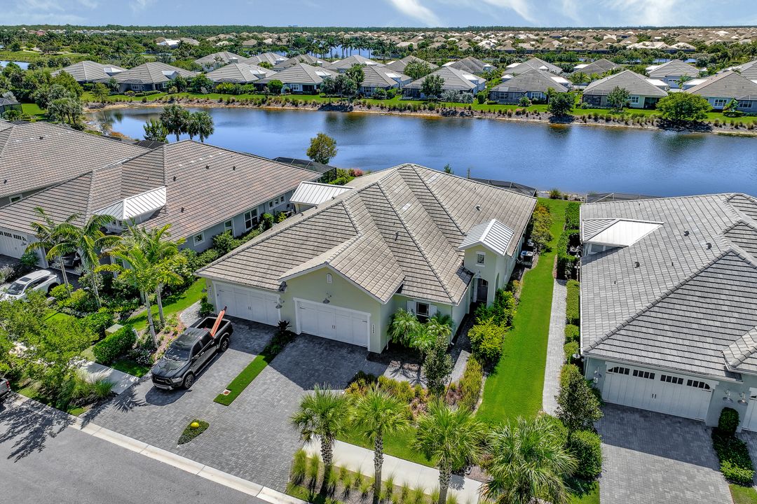 5666 Elbow Ave, Naples, FL 34113