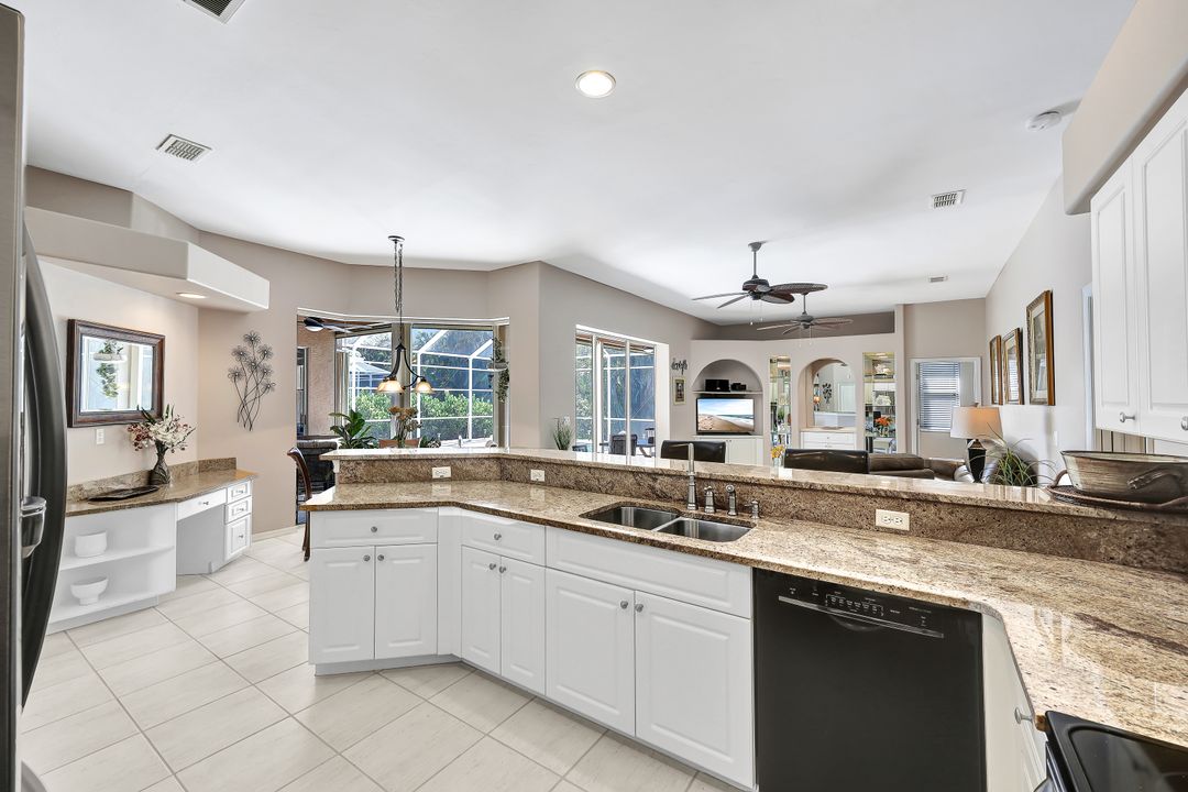 25740 Creekbend Dr, Bonita Springs, FL 34135