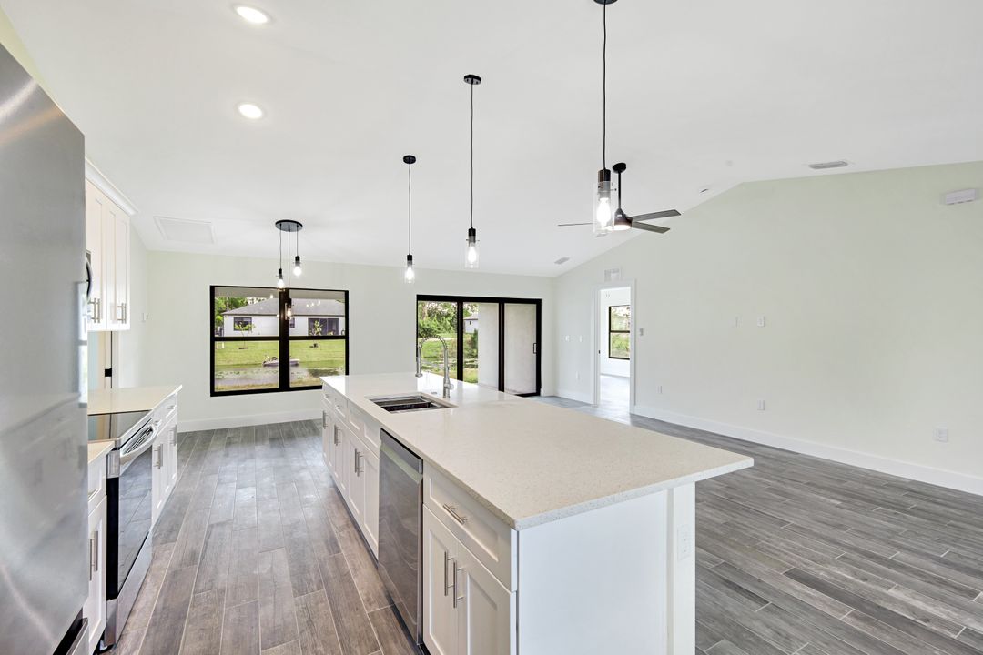 3603 NE 9th Ave, Cape Coral, FL 33909