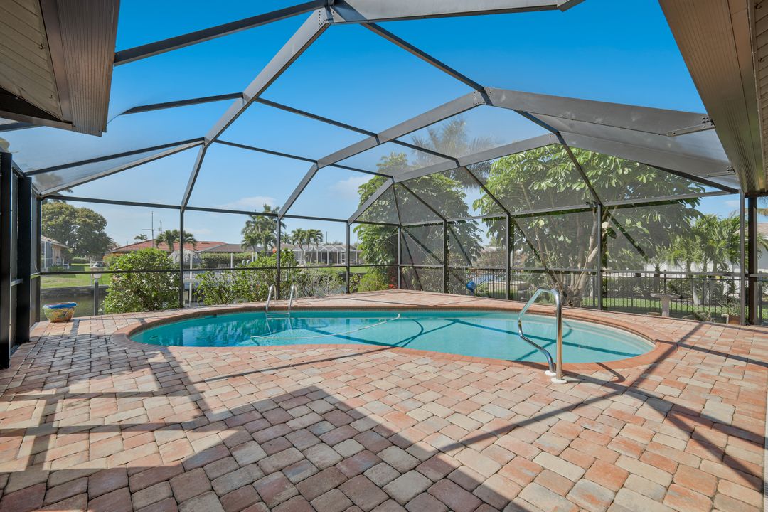1904 SE 36th Terrace, Cape Coral, FL 33904