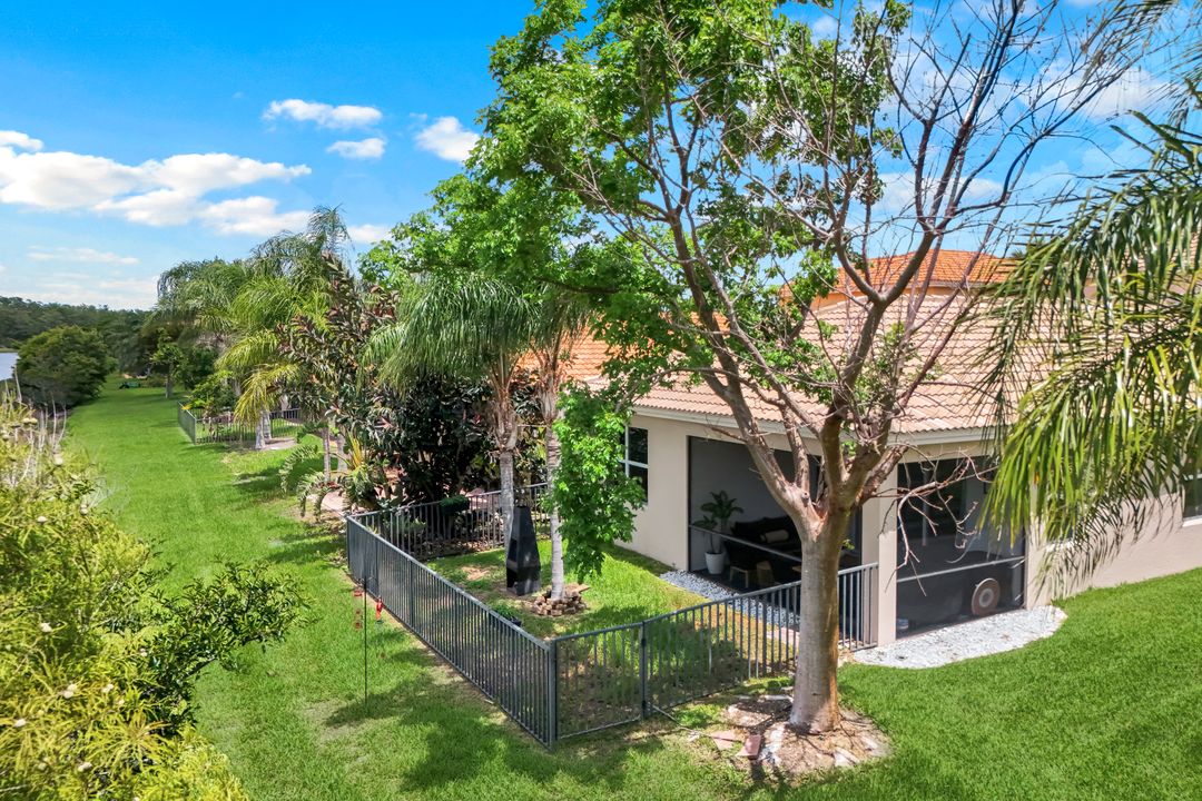 10490 Spruce Pine Ct, Fort Myers, FL 33913
