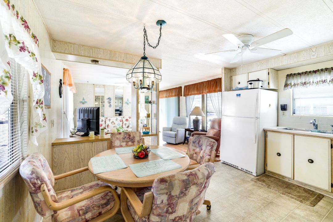 27570 Hoenie Dr, Bonita Springs, FL 34135