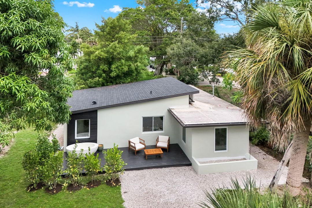 3032 Coco Ave, Naples, FL 34112