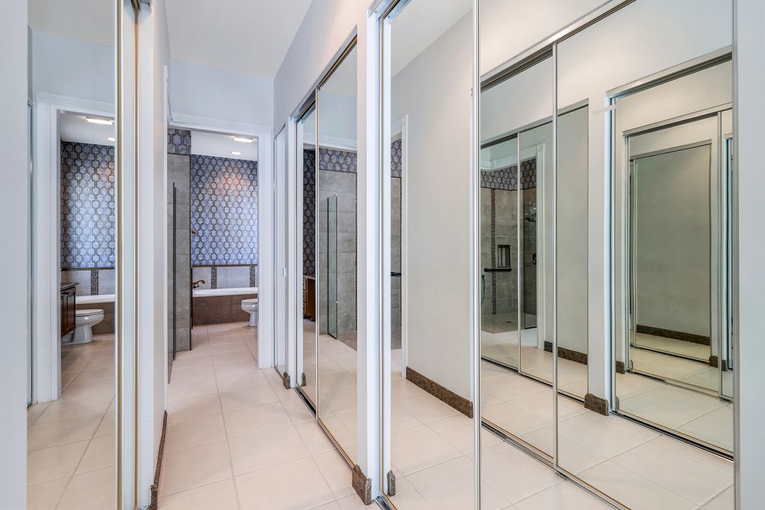 2709 Island Pond Ln, Naples, FL 34119