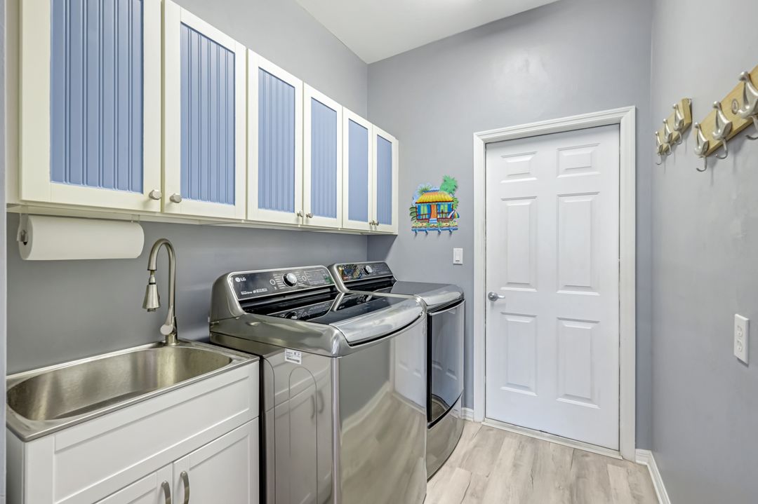 20050 Rookery Dr, Estero, FL 33928