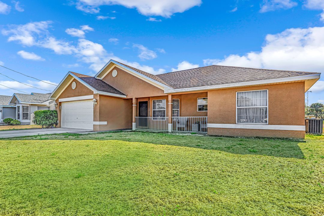 242 North Ave, Lehigh Acres, FL 33936