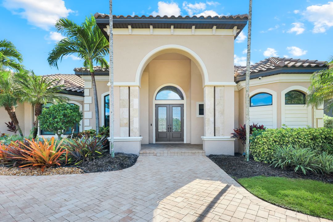 5858 Harbour Preserve Cir, Cape Coral, FL 33914