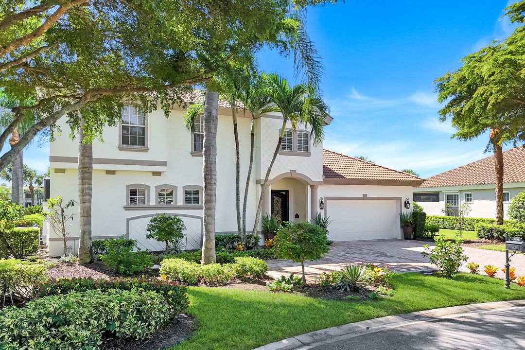 22660 Fairlawn Ct, Estero , FL 34135